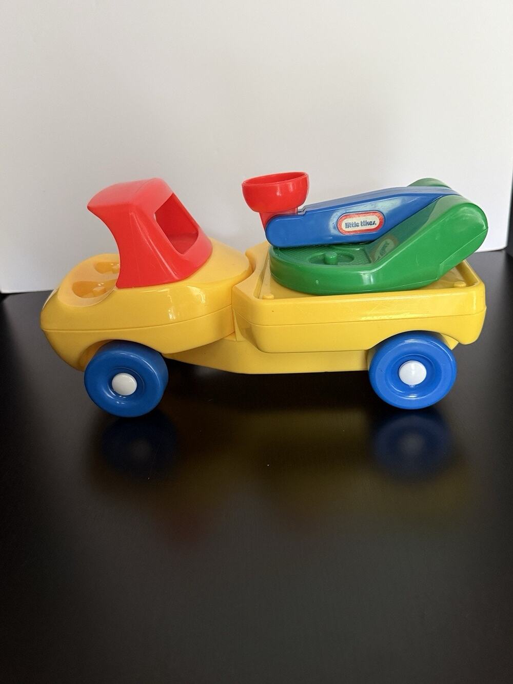 Vintage 1985 Little Tikes Toddle Tots Cherry Picker Crane Truck Construction Toy
